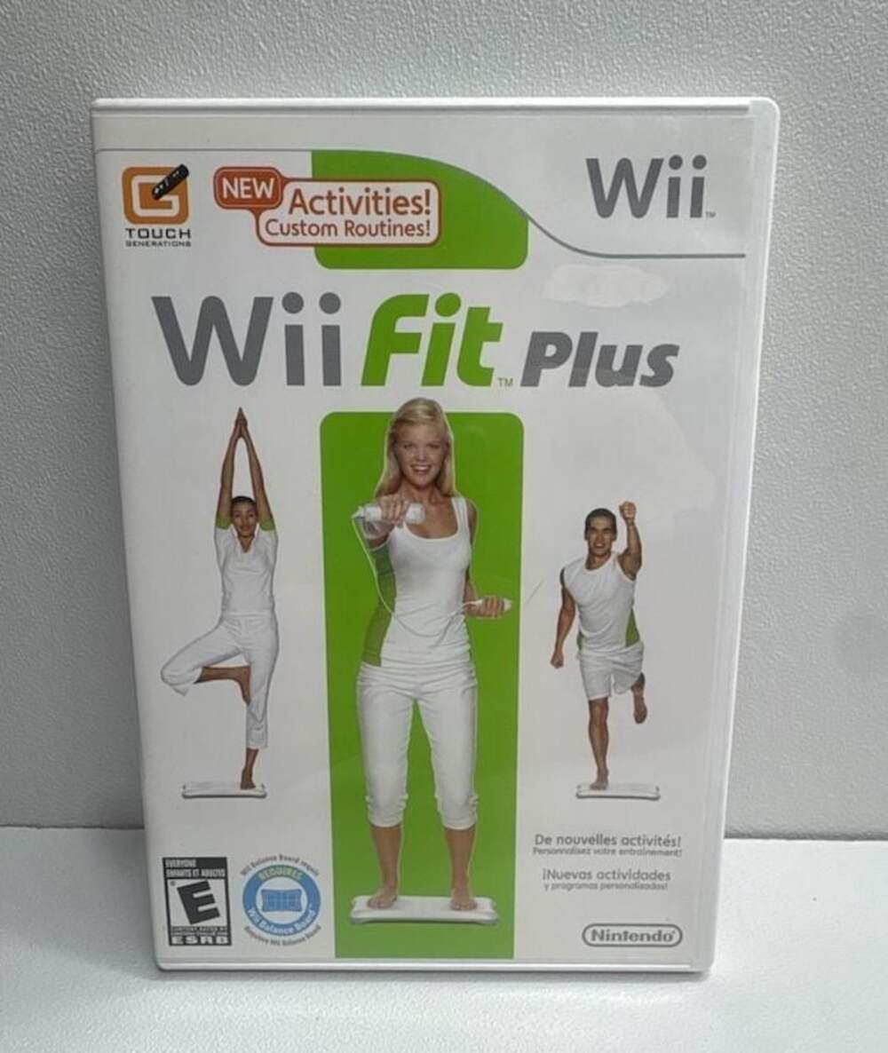 Wii Fit Plus (Nintendo Wii, 2009) Game with Case and Manual